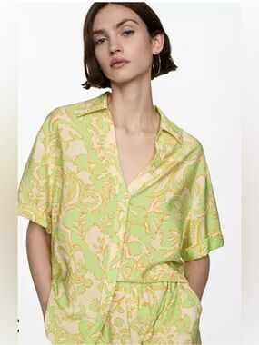 Mango Green and Cream Paisley Short-Sleeve Button-Down Shirt Size: USA 2